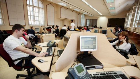 OVAJ POSAO U SRBIJI SE PLAĆA I 2.000 EVRA: Dobra zarada, a radi se iz kancelarije OVAJ POSAO U SRBIJI SE PLAĆA I 2.000 EVRA: Dobra zarada, a radi se iz kancelarije