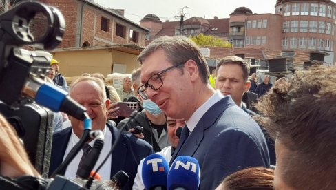 PREDSEDNIK NA PITANJE NOVOSTI: Magneti i rendgeni u bolnice stižu u novembru i decembru PREDSEDNIK NA PITANJE NOVOSTI: Magneti i rendgeni u bolnice stižu u novembru i decembru