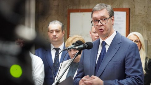 ПРЕМИЈЕРКА ЈЕ ТО ДОБРО УРАДИЛА Вучић на питање Новости о Седници СБ УН: Можемо да се боримо, да говоримо истину ПРЕМИЈЕРКА ЈЕ ТО ДОБРО УРАДИЛА Вучић на питање Новости о Седници СБ УН: Можемо да се боримо, да говоримо истину