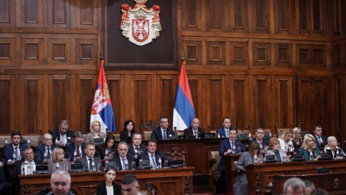 MALI: Lokalne samouprave u suficitu, na računu imaju 70 milijardi dinara MALI: Lokalne samouprave u suficitu, na računu imaju 70 milijardi dinara