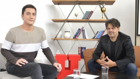 ACA REGINA ZA NOVOSTI: Drago mi je da će Beograd videti ovakav koncert (FOTO/VIDEO) ACA REGINA ZA NOVOSTI: Drago mi je da će Beograd videti ovakav koncert (FOTO/VIDEO)