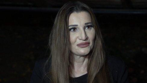 СЛЕДИ ИЗНЕНАЂЕЊЕ: Мира Шкорић о новом албуму, актуелностима и дуету са колегом (ФОТО/ВИДЕО) СЛЕДИ ИЗНЕНАЂЕЊЕ: Мира Шкорић о новом албуму, актуелностима и дуету са колегом (ФОТО/ВИДЕО)