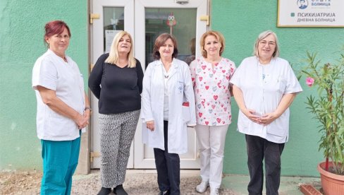 KREATIVNOST KAO TERAPIJA: Dve decenije postojanja Dnevne psihijatrijske bolnice u Šapcu KREATIVNOST KAO TERAPIJA: Dve decenije postojanja Dnevne psihijatrijske bolnice u Šapcu