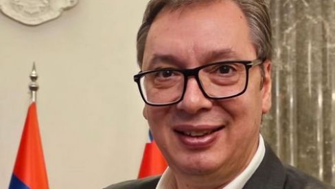 OVO JE MOJE KUMČE Vučić objavio fotografiju sa malenim Lazarom: Danas sam ga prvi put video i presrećan sam (FOTO) OVO JE MOJE KUMČE Vučić objavio fotografiju sa malenim Lazarom: Danas sam ga prvi put video i presrećan sam (FOTO)