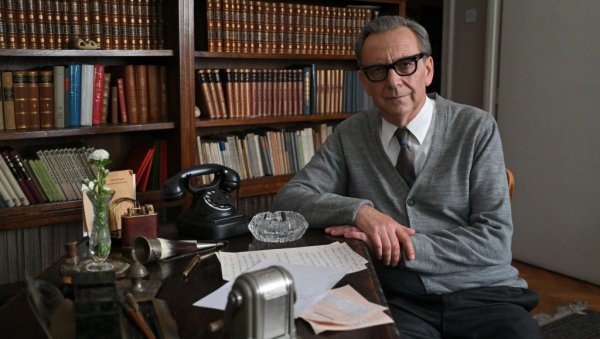 ИВО АНДРИЋ, НЕУХВАТЉИВА ЛИЧНОСТ: ТВ новости на снимању серије Нобеловац, аутора Тихомира Станића, који и игра нашег књижевног великана ИВО АНДРИЋ, НЕУХВАТЉИВА ЛИЧНОСТ: ТВ новости на снимању серије Нобеловац, аутора Тихомира Станића, који и игра нашег књижевног великана