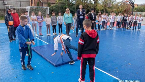 SPORTSKI TEREN U MELENCIMA: Drugi ciklus aktivnosti “Da nam sela budu bliža” (FOTO)