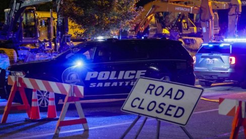 PRVI SNIMCI I SLIKE MASAKRA U AMERICI: Ubijeno 22 ljudi - ubica još na slobodi PRVI SNIMCI I SLIKE MASAKRA U AMERICI: Ubijeno 22 ljudi - ubica još na slobodi