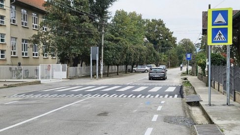 PETROVAC NA MLAVI: Postavljena nova saobraćajna signalizacija u zonama škola PETROVAC NA MLAVI: Postavljena nova saobraćajna signalizacija u zonama škola