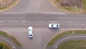 BEZ SEMAFORA: Ovo je raskrsnica budućnosti? Mnogima zamisao deluje jezivo (VIDEO) BEZ SEMAFORA: Ovo je raskrsnica budućnosti? Mnogima zamisao deluje jezivo (VIDEO)