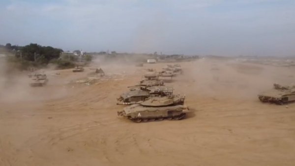 ВЕЛИКИ НАПАД ИЗРАЛСКЕ ВОЈСКЕ: Тенкови стигли до главног пута који води кроз Кан Јунис на југу Газе ВЕЛИКИ НАПАД ИЗРАЛСКЕ ВОЈСКЕ: Тенкови стигли до главног пута који води кроз Кан Јунис на југу Газе