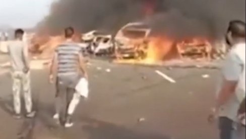 SVE VIŠE STRADALIH U STRAVIČNOM UDESU: U lančanom sudaru u Egiptu najmanje 32 poginulo, više od 60 povređeno (FOTO/VIDEO) SVE VIŠE STRADALIH U STRAVIČNOM UDESU: U lančanom sudaru u Egiptu najmanje 32 poginulo, više od 60 povređeno (FOTO/VIDEO)