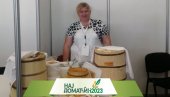 ВАЊА ПУШИЦА ПРАВИ СИР ЗА ПРОБИРЉИВЕ: А њен загорели кајмак је прави специјалитет ВАЊА ПУШИЦА ПРАВИ СИР ЗА ПРОБИРЉИВЕ: А њен загорели кајмак је прави специјалитет