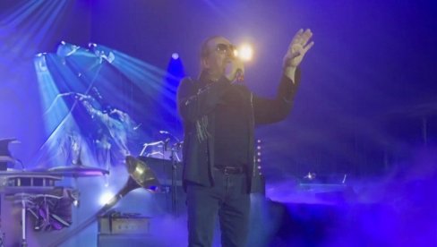 ZNAČAJAN JUBILEJ: Željko Bebek velikim koncertom proslavio 50 godina karijere (FOTO/VIDEO) ZNAČAJAN JUBILEJ: Željko Bebek velikim koncertom proslavio 50 godina karijere (FOTO/VIDEO)