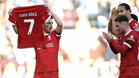 LOŠTE VESTI ZA LIVERPUL: Crveni u borbi za titulu bez jednog od najboljih fudbalera LOŠTE VESTI ZA LIVERPUL: Crveni u borbi za titulu bez jednog od najboljih fudbalera