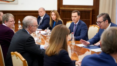 SRBIJA POSTIGLA ODLIČNE REZULTATE: Vučić se sastao sa delegacijom MMF SRBIJA POSTIGLA ODLIČNE REZULTATE: Vučić se sastao sa delegacijom MMF