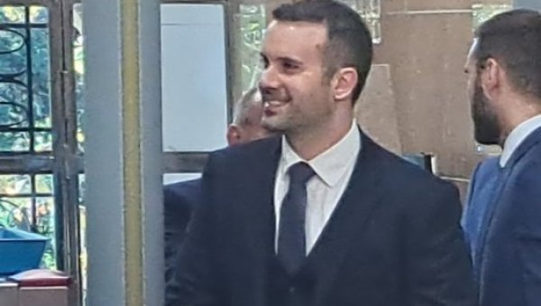 ПРВО ОБРАЋАЊЕ НОВОГ ПРЕМИЈЕРА СПАЈИЋА: Једва чекамо да направимо резултат за нашу земљу - Најавио и одлуку о одлагању пописа ПРВО ОБРАЋАЊЕ НОВОГ ПРЕМИЈЕРА СПАЈИЋА: Једва чекамо да направимо резултат за нашу земљу - Најавио и одлуку о одлагању пописа