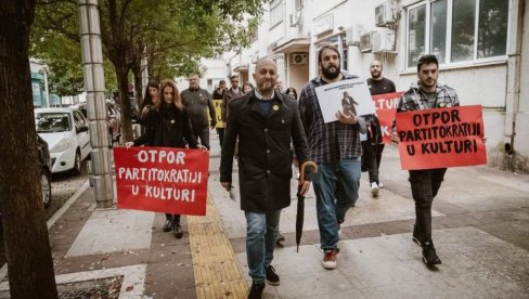 UMETNICI NOVU VLADU DOČEKALI PROTESTOM: Kulturnim radnicima smeta imenovanje Vujovićeve za ministarku UMETNICI NOVU VLADU DOČEKALI PROTESTOM: Kulturnim radnicima smeta imenovanje Vujovićeve za ministarku