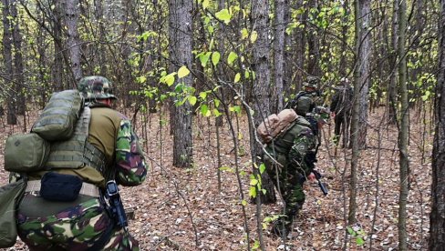 AKCIJA POLICIJE: Otkrivene zemunice za šverc mingranata (FOTO)