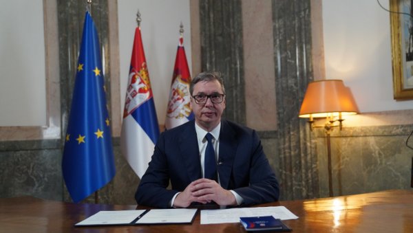 ЖИВИМО У ВРЕМЕНИМА КОЈА СУ ТЕШКА ЗА ЦЕО СВЕТ Шта је Вучић поручио грађанима Србије након расписивања избора - Важно је да Србија сачува мир ЖИВИМО У ВРЕМЕНИМА КОЈА СУ ТЕШКА ЗА ЦЕО СВЕТ Шта је Вучић поручио грађанима Србије након расписивања избора - Важно је да Србија сачува мир