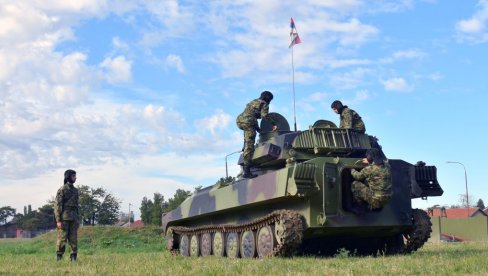 USAVRŠAVANJE PRIPADNIKA ARTILJERIJE I INŽINJERIJE: Specijalistička vojna obuka u Požarevcu USAVRŠAVANJE PRIPADNIKA ARTILJERIJE I INŽINJERIJE: Specijalistička vojna obuka u Požarevcu