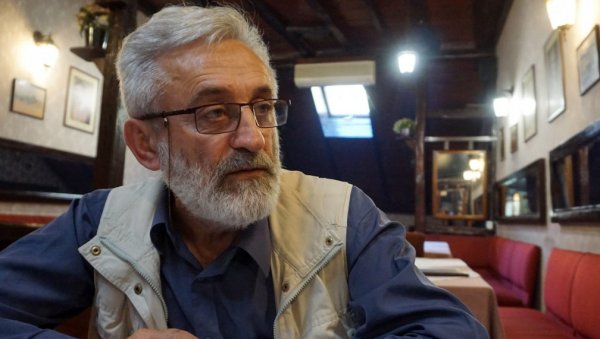 НОВИНАР МАПИРА УЛИЦЕ И ТРГОВЕ: Радоман Ирић, аутор планова Града Врања НОВИНАР МАПИРА УЛИЦЕ И ТРГОВЕ: Радоман Ирић, аутор планова Града Врања