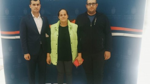 DODELA SESKIH KUĆA ZA MLADE: Krov nad glavom za još jednu despotovačku porodicu DODELA SESKIH KUĆA ZA MLADE: Krov nad glavom za još jednu despotovačku porodicu