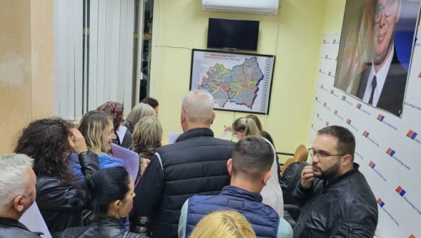 СРБИЈА НЕЋЕ СТАТИ: Бојник 77% , Лебане и Медвеђа 63% за Вучића (ФОТО)