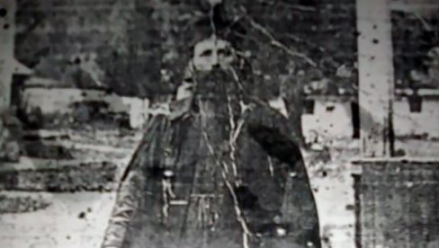 NEPOZNATA PRIČA IZ MANASTIRA LJUBOSTINJA: Iguman završio u logoru, čuvao je arhiv Vlade (FOTO/VIDEO) NEPOZNATA PRIČA IZ MANASTIRA LJUBOSTINJA: Iguman završio u logoru, čuvao je arhiv Vlade (FOTO/VIDEO)
