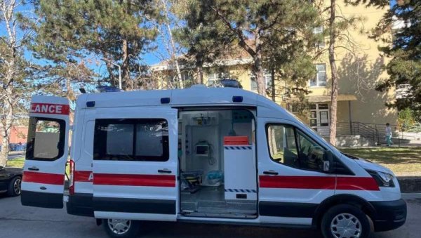 ИНЦИДЕНТ У СОМБОРУ: Сомборац покрао санитет Хитне помоћи ИНЦИДЕНТ У СОМБОРУ: Сомборац покрао санитет Хитне помоћи