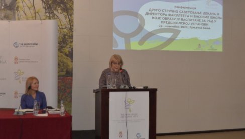 ŠKOLOVANJE VASPITAČA PODIĆI NA VIŠI NIVO: Savetovanje dekana fakulteta na kojima se obrazuju vaspitači ŠKOLOVANJE VASPITAČA PODIĆI NA VIŠI NIVO: Savetovanje dekana fakulteta na kojima se obrazuju vaspitači