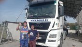 PAJA I JARE SA FILIPINA: Sve više domaćih transportnih preduzeća angažuje strance PAJA I JARE SA FILIPINA: Sve više domaćih transportnih preduzeća angažuje strance