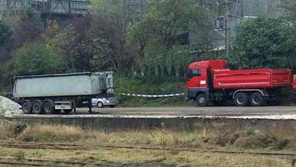 НОВОСТИ НА ЛИЦУ МЕСТА: Прве слике из рудника Лубница - радници страдали на сепарацији док су чистили бункер (ФОТО) НОВОСТИ НА ЛИЦУ МЕСТА: Прве слике из рудника Лубница - радници страдали на сепарацији док су чистили бункер (ФОТО)