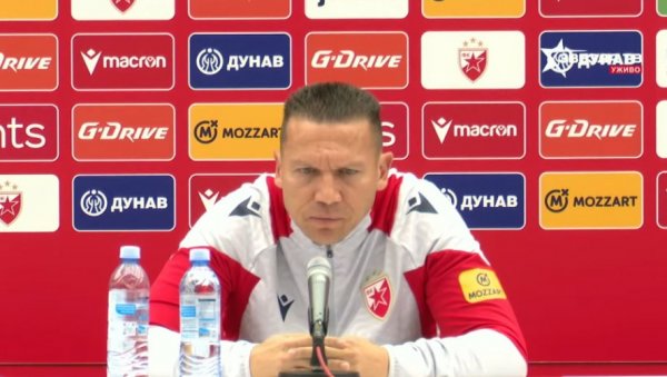 БАХАР ОТВОРИО ДУШУ: Моја земља крвари, породицу нисам видео месецима... Открио о чему је разговарао са навијачима (ВИДЕО) БАХАР ОТВОРИО ДУШУ: Моја земља крвари, породицу нисам видео месецима... Открио о чему је разговарао са навијачима (ВИДЕО)