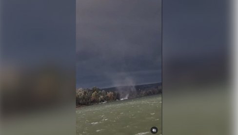 POGLEDAJTE KAKO JE TORNADO POGODIO FUTOG: Žitelji ovog mesta ostali u potpunom šoku (VIDEO)