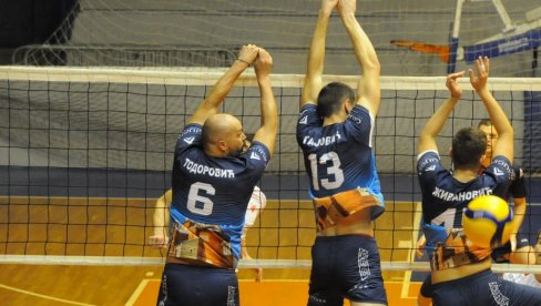 MAKSIMALNI CRNO-BELI: Odbojkaši Ribnice u Kraljevu poraženi od Partizana MAKSIMALNI CRNO-BELI: Odbojkaši Ribnice u Kraljevu poraženi od Partizana