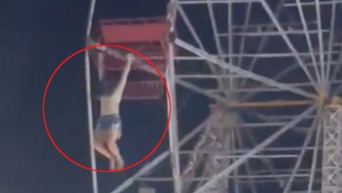 (UZNEMIRUJUĆE): Devojčica (11) bespomoćno visila sa panoramskog točka nakon čega je ubrzo pala (VIDEO) (UZNEMIRUJUĆE): Devojčica (11) bespomoćno visila sa panoramskog točka nakon čega je ubrzo pala (VIDEO)