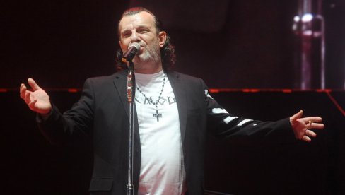 POKIDAN: Aca Lukas na premijeri filma o svom životu i velikom tradicionalnom rođendanskom solističkom koncertu (FOTO) POKIDAN: Aca Lukas na premijeri filma o svom životu i velikom tradicionalnom rođendanskom solističkom koncertu (FOTO)