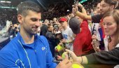 АПЛАУЗИ ПОСЛЕ ДВОСТРУКЕ ГРЕШКЕ: Неки навијачи у Берсију баш претерали АПЛАУЗИ ПОСЛЕ ДВОСТРУКЕ ГРЕШКЕ: Неки навијачи у Берсију баш претерали
