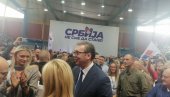 ОГРОМАН АПЛАУЗ ЗА ВУЧИЋА: Како је председник дочекан у Дубочици (ВИДЕО) ОГРОМАН АПЛАУЗ ЗА ВУЧИЋА: Како је председник дочекан у Дубочици (ВИДЕО)