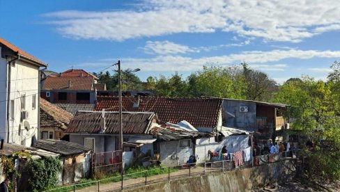 JECAJI ODZVANJAJU ŽELEZNIKOM: Novosti na licu mesta - Deda mališana neutešan, oglasio se i otac (FOTO)