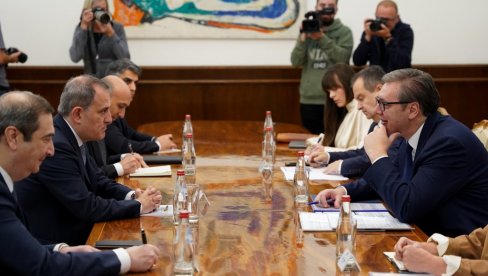DETALJNO SAM GA INFORMISAO O SITUACIJI NA KiM: Vučić razgovarao sa ministrom spoljnih poslova Azerbejdžana (FOTO) DETALJNO SAM GA INFORMISAO O SITUACIJI NA KiM: Vučić razgovarao sa ministrom spoljnih poslova Azerbejdžana (FOTO)