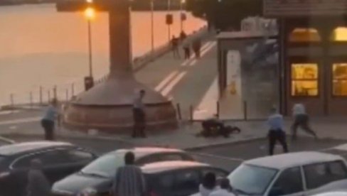 IZGUBLJENI U PREVODU: Konobarima greškom rekao da kod sebe ima granatu, policija odmah reagovala (VIDEO) IZGUBLJENI U PREVODU: Konobarima greškom rekao da kod sebe ima granatu, policija odmah reagovala (VIDEO)