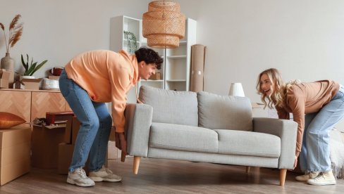 OSIGURANJE DOMAĆINSTVA, ODLUKA - ŠTO PRE: Posebni trenuci u vašem domu, uz UNIQA osiguranje - mogu biti još dragoceniji OSIGURANJE DOMAĆINSTVA, ODLUKA - ŠTO PRE: Posebni trenuci u vašem domu, uz UNIQA osiguranje - mogu biti još dragoceniji