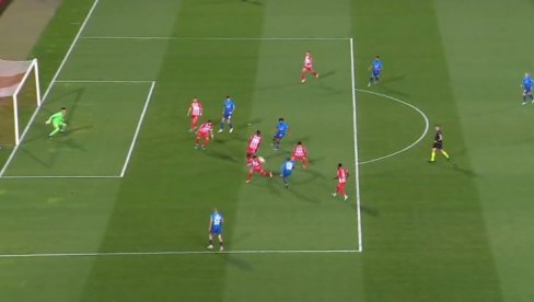 HLADAN TUŠ NA MARAKANI: Ovako je Lajpcig dao gol Crvenoj zvezdi na samom početku meča Lige šampiona (VIDEO) HLADAN TUŠ NA MARAKANI: Ovako je Lajpcig dao gol Crvenoj zvezdi na samom početku meča Lige šampiona (VIDEO)