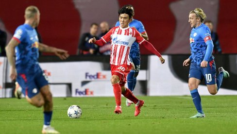 POTENCIJALNI PROBLEM ZA ZVEZDU Hvang se povredio na Azijskom kupu