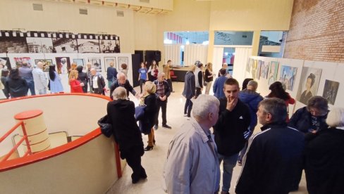 CENTAR ZA KULTURU U POŽAREVCU: „Jesenji salon“ otvoren do 1. decembra CENTAR ZA KULTURU U POŽAREVCU: „Jesenji salon“ otvoren do 1. decembra