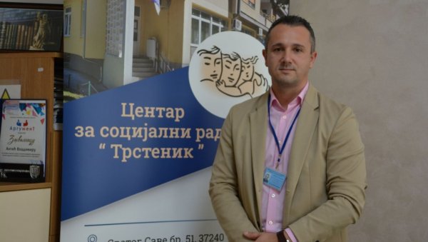 ТРЕЋИНА ПАРОВА БЕЗ ДЕЦЕ, КАКО ПОМОЋИ БУДУЋИМ РОДИТЕЉИМА? На овој адреси имају подршку (ФОТО/ ВИДЕО) ТРЕЋИНА ПАРОВА БЕЗ ДЕЦЕ, КАКО ПОМОЋИ БУДУЋИМ РОДИТЕЉИМА? На овој адреси имају подршку (ФОТО/ ВИДЕО)