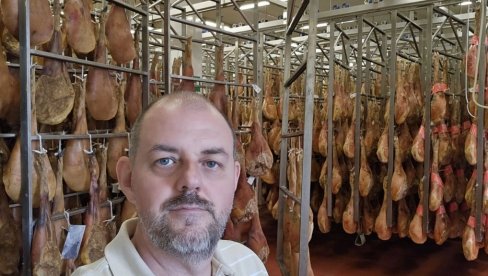 ZBOG NAUKE PRAVIM RUPU U KUĆNOM BUDŽETU: Prof. dr Igor Tomašević, jedan od najcitiranijih naučnika na svetu ZBOG NAUKE PRAVIM RUPU U KUĆNOM BUDŽETU: Prof. dr Igor Tomašević, jedan od najcitiranijih naučnika na svetu