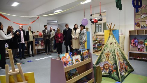 MALIŠANIMA NA RADOST: Novak Đoković Fondacija otvorila renovirani vrtić „Bubamara“ u Beočinu MALIŠANIMA NA RADOST: Novak Đoković Fondacija otvorila renovirani vrtić „Bubamara“ u Beočinu