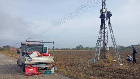 KAMERAMA PROTIV DIVLJIH DEPONIJA: Video-nadzor postavljen u četiri sela kod Vršca KAMERAMA PROTIV DIVLJIH DEPONIJA: Video-nadzor postavljen u četiri sela kod Vršca